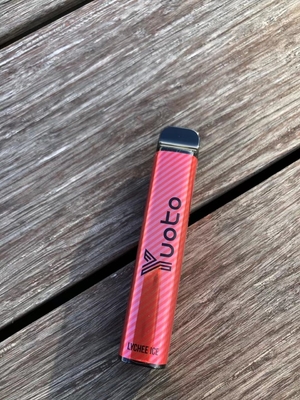Ο νέος λοβός 2500 Vape γεύσεων μίας χρήσης ξεφυσά την μπαταρία Yuoto XXL 7.0ml Ejuice 1200mAh